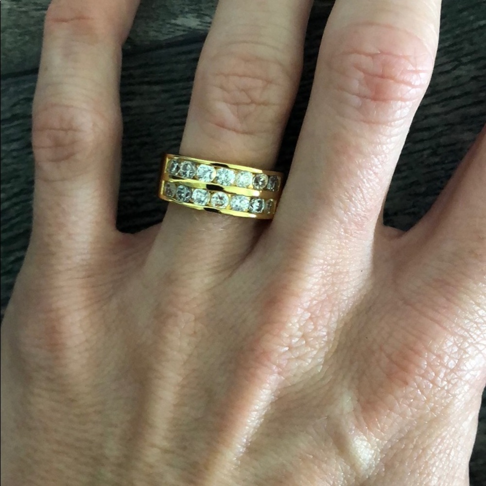 Double Chanel Set Diamond and Gold Ring